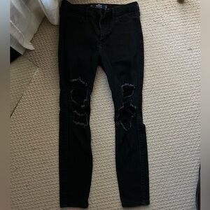 Women's Black Distressed Jeans
